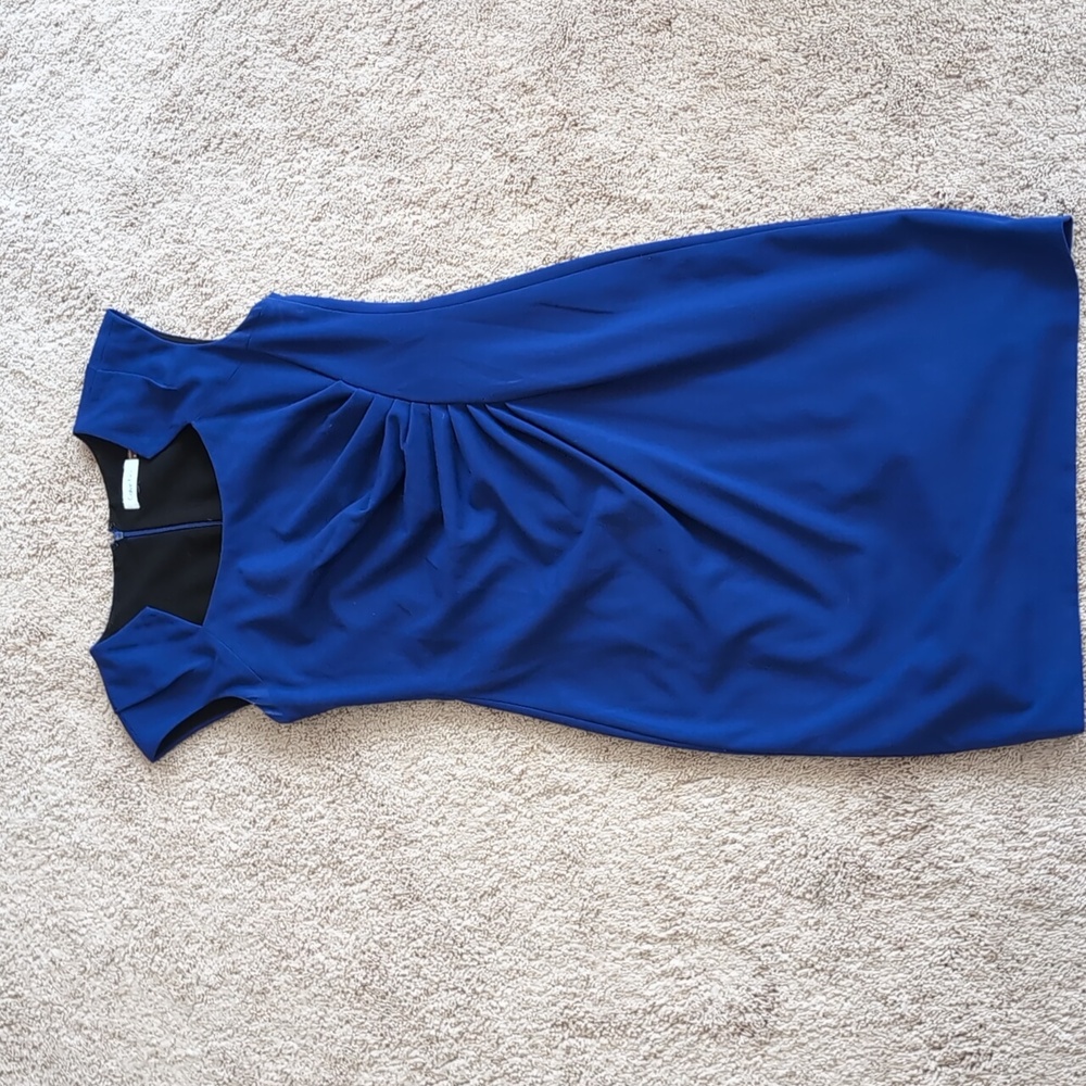 Sheath dress ruching at waist